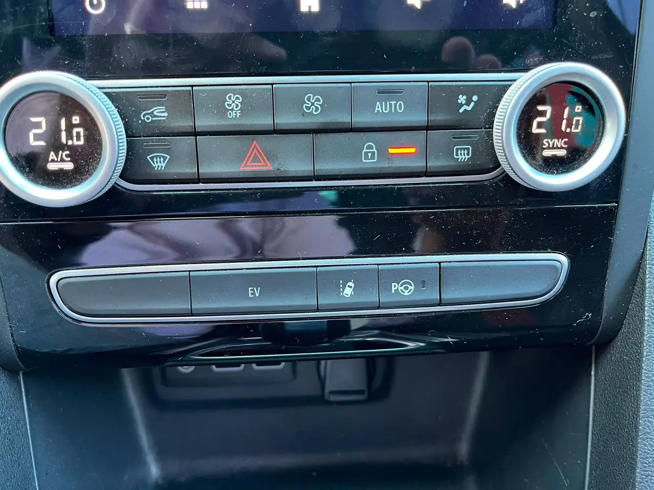 Renault Megane E-Tech plug‐in hybride, миниатюра 10