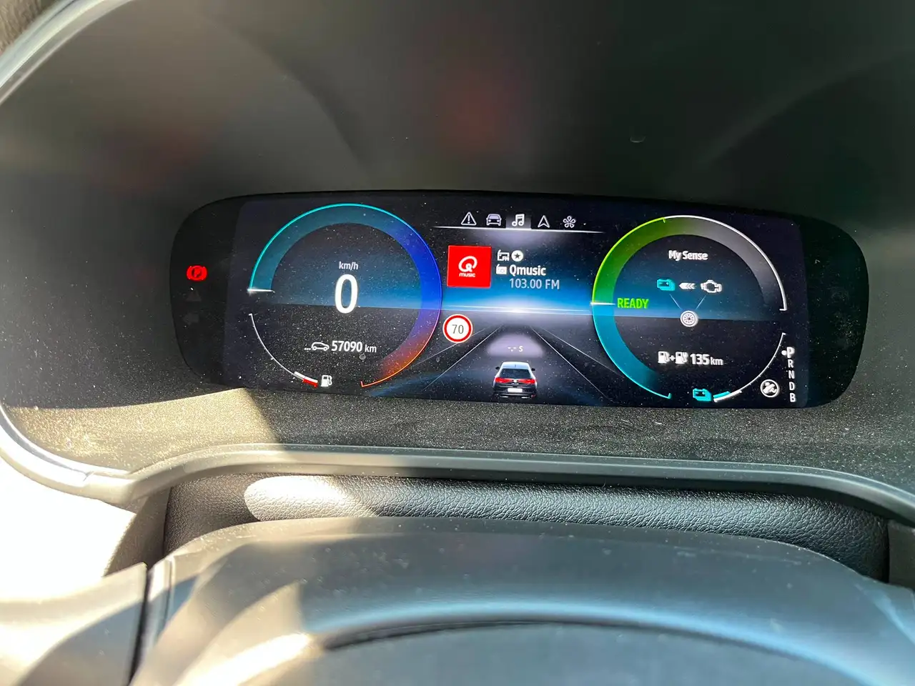 Renault Megane E-Tech plug‐in hybride, миниатюра 7