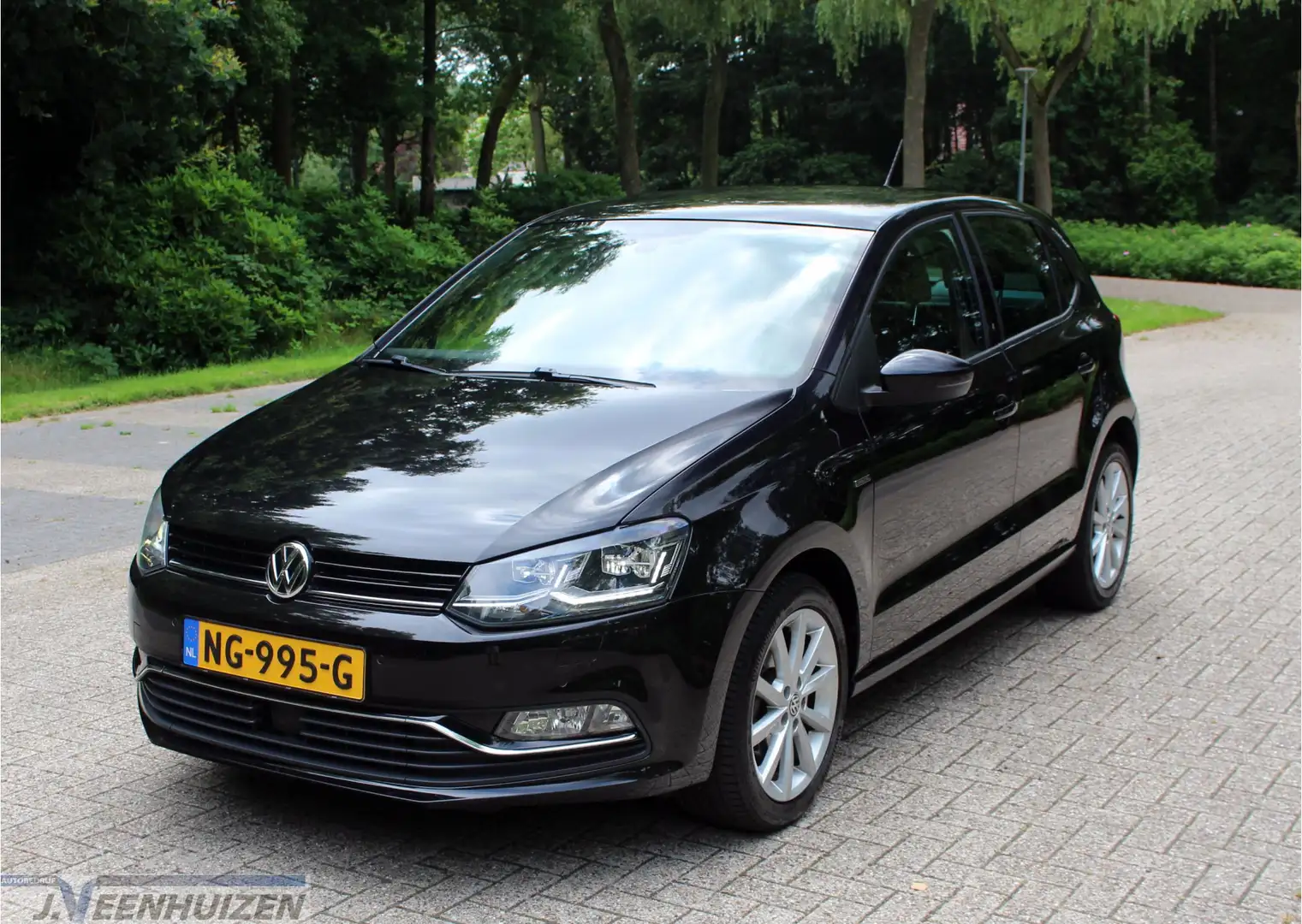 Volkswagen Polo 1.2 TSI Highline Bj '15 Keurige auto! Clima ~ Bj ' Zwart - 2
