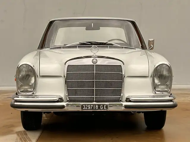Mercedes-Benz 250 SE Perfettamente conservata.