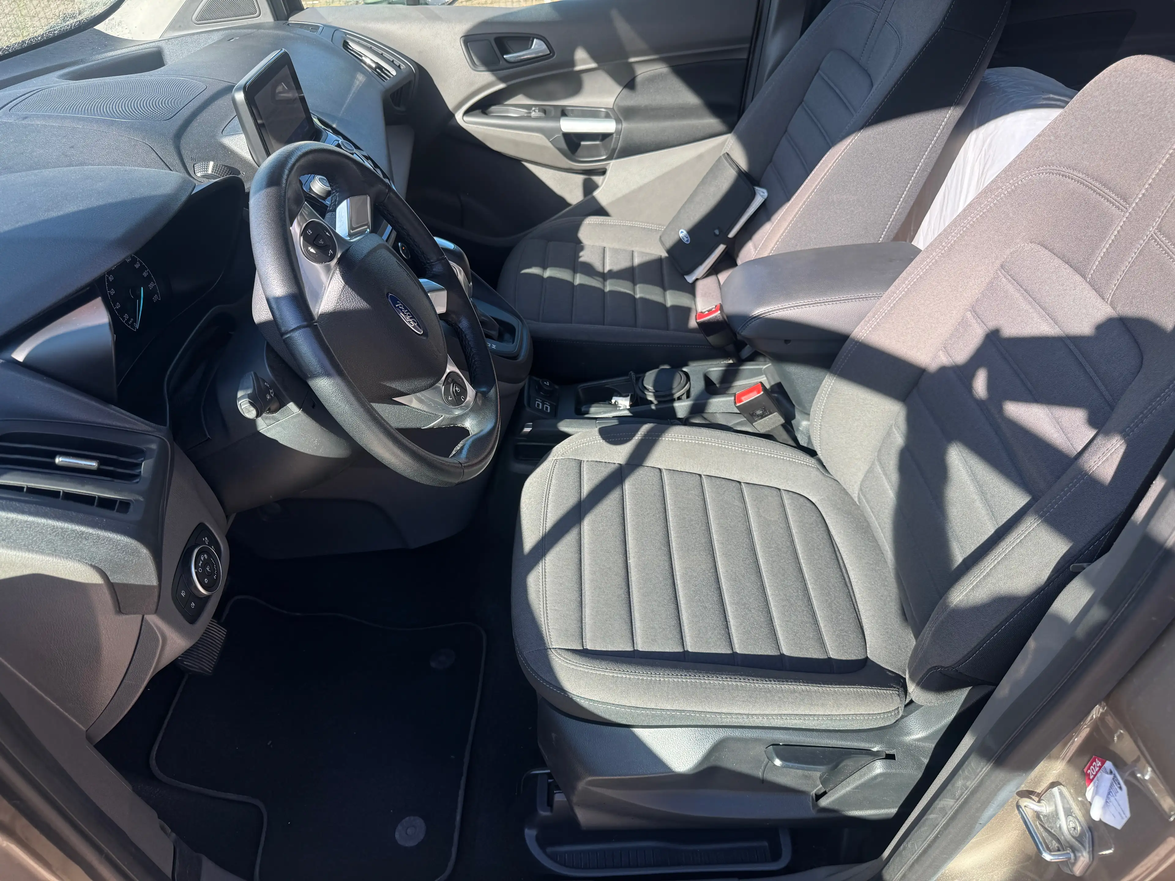 Ford Tourneo Connect Titanium 7 Sitze PDC Dach Lang Grand Connect Navi Kamera Sitzheizung — photo 15