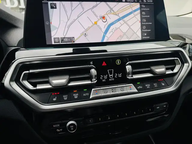 BMW X3 view 10