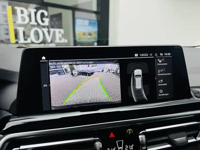 BMW X3 view 9