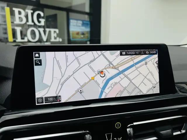 BMW X3 view 8