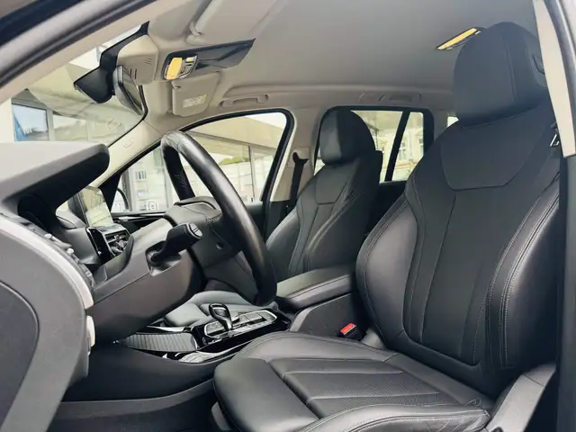 BMW X3 view 7