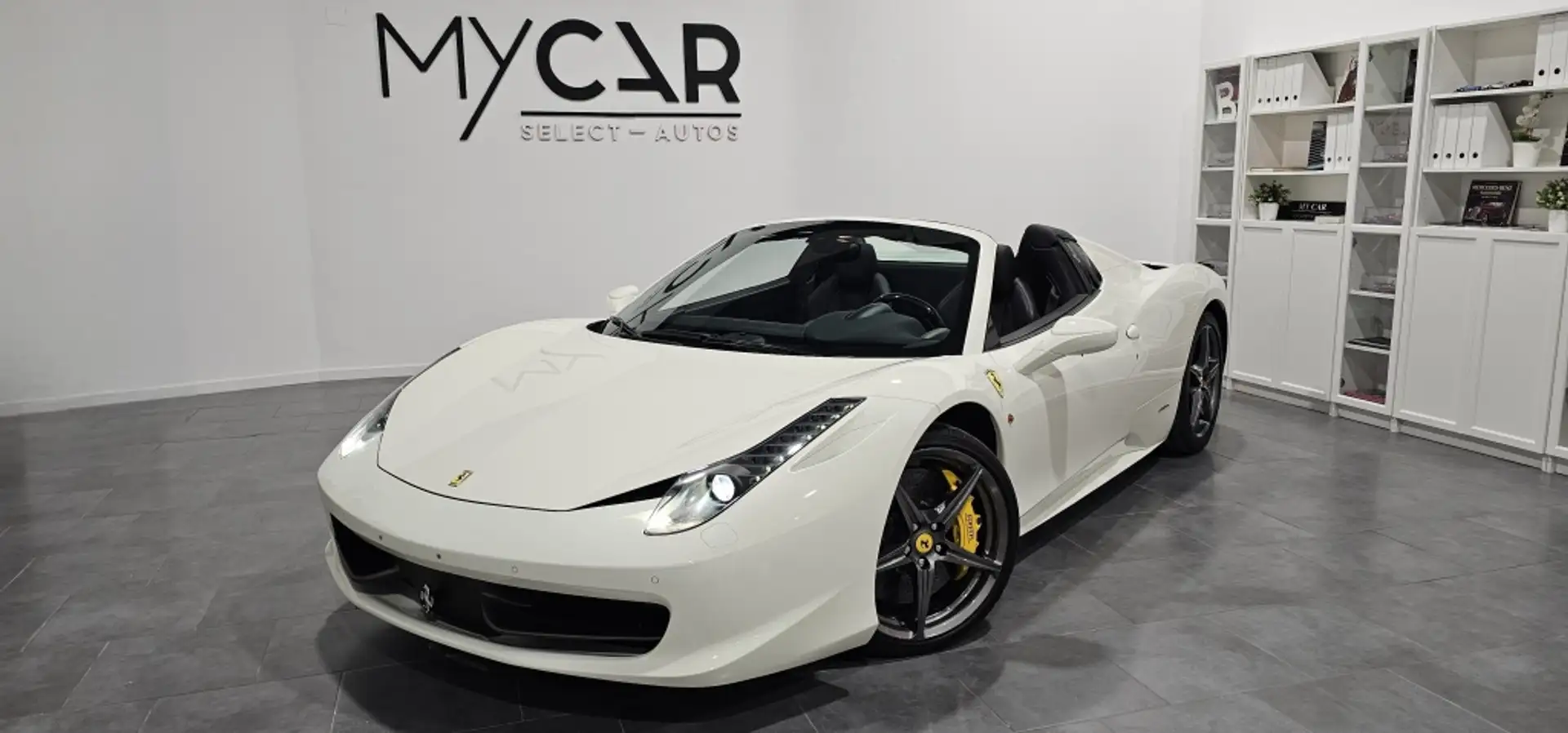 Ferrari 458 Spider Blanc - 1