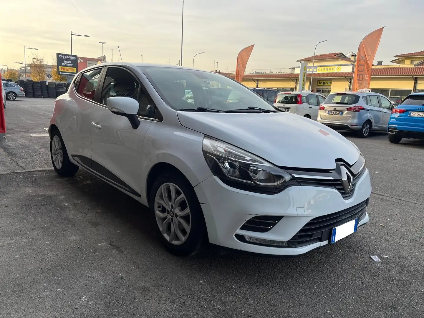 Renault Clio Clio 0.9 tce energy Zen 90cv - NEOPATAENTATI OK Blanc - 2