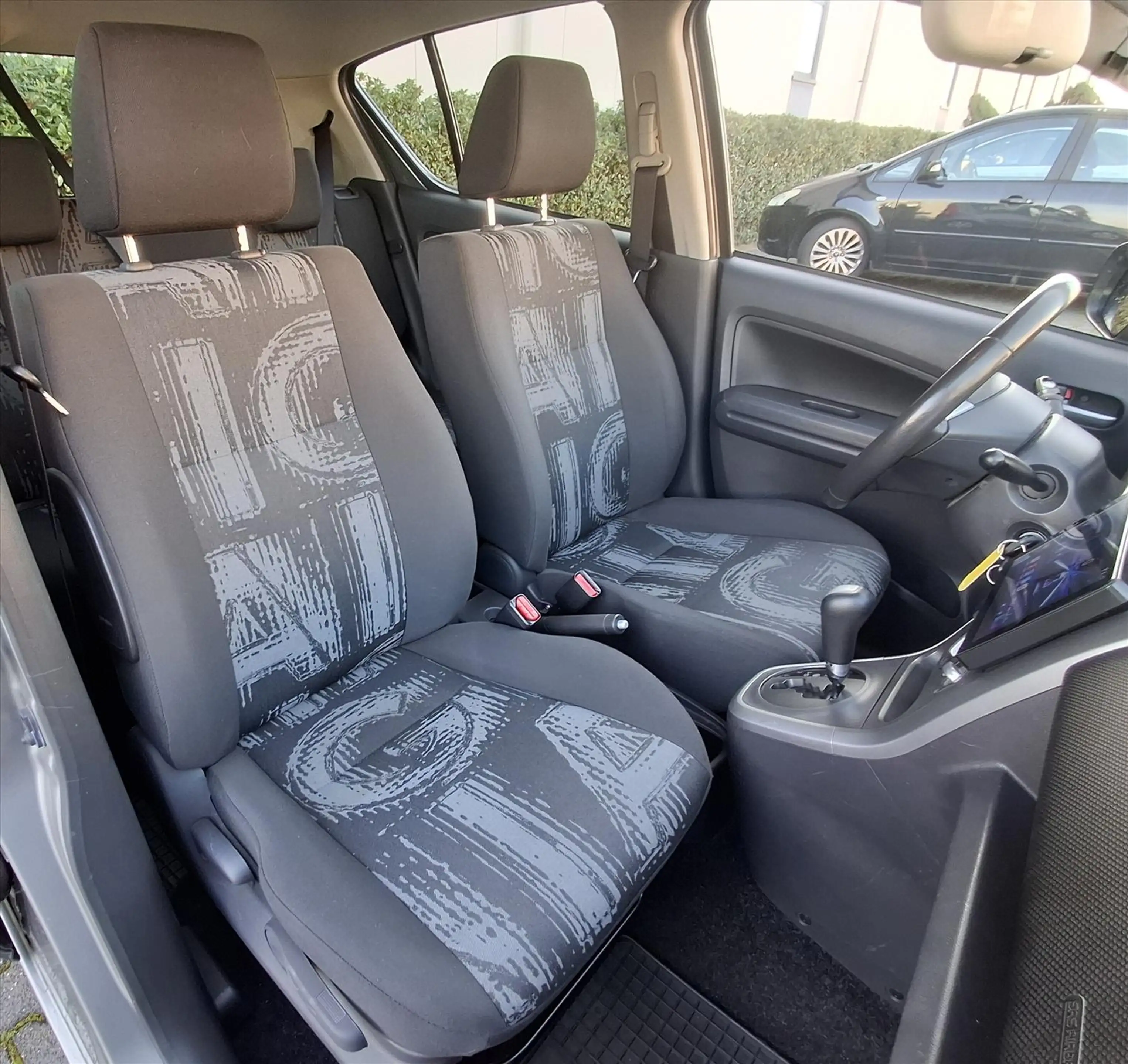 Opel Agila 1.2 16V 94pk Automaat. Edition Airco/Camera — photo 10