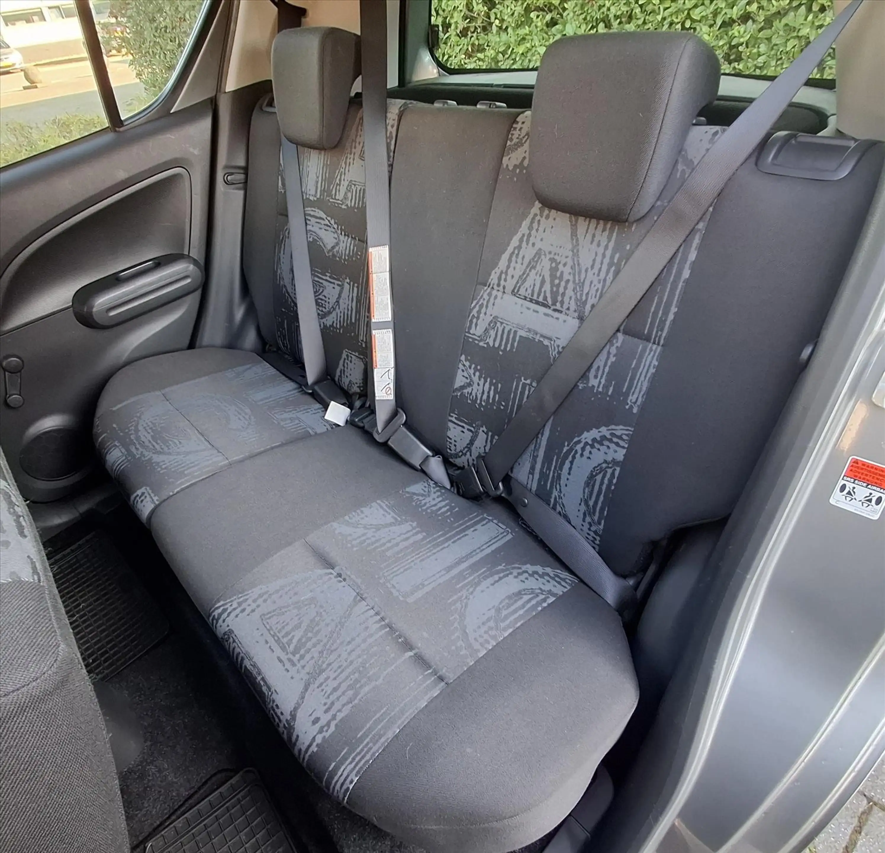Opel Agila 1.2 16V 94pk Automaat. Edition Airco/Camera — photo 12