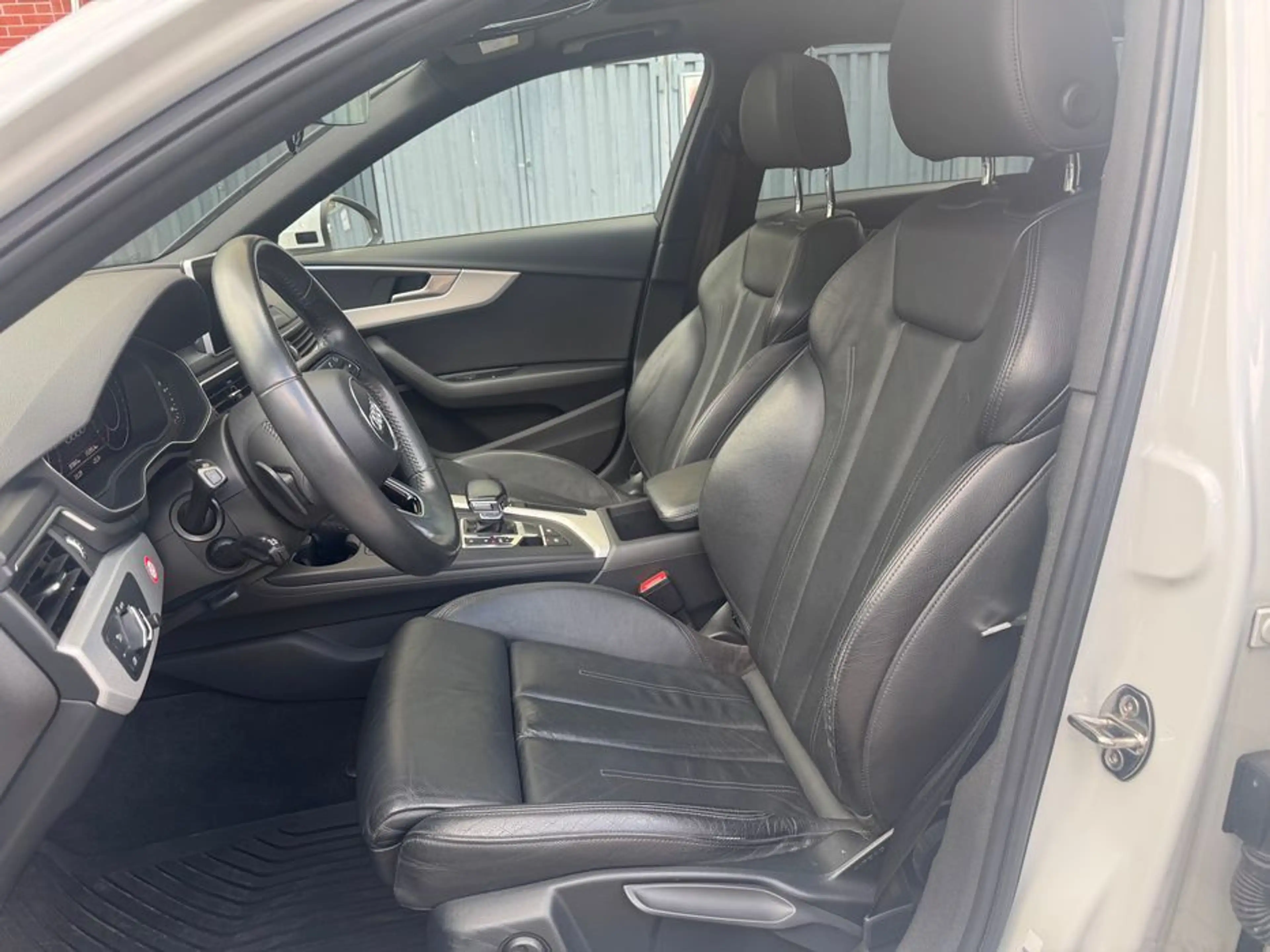 Audi A4 Avant sport S-Line Pano Schiebedach R-Kamera — photo 9