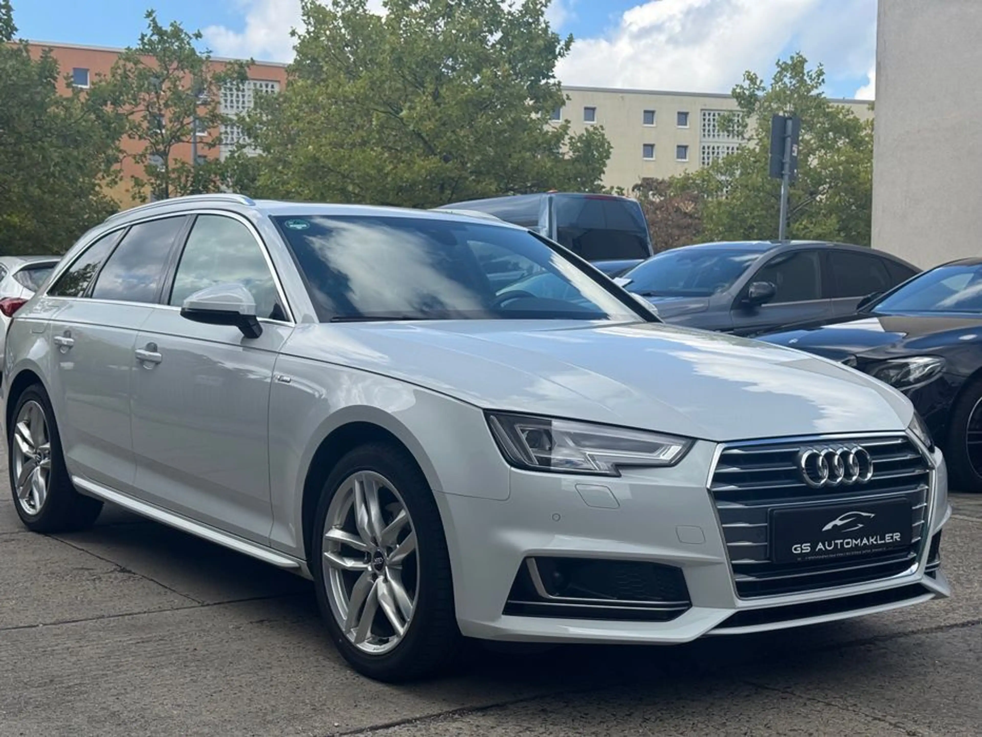 Audi A4 Avant sport S-Line Pano Schiebedach R-Kamera — photo 4