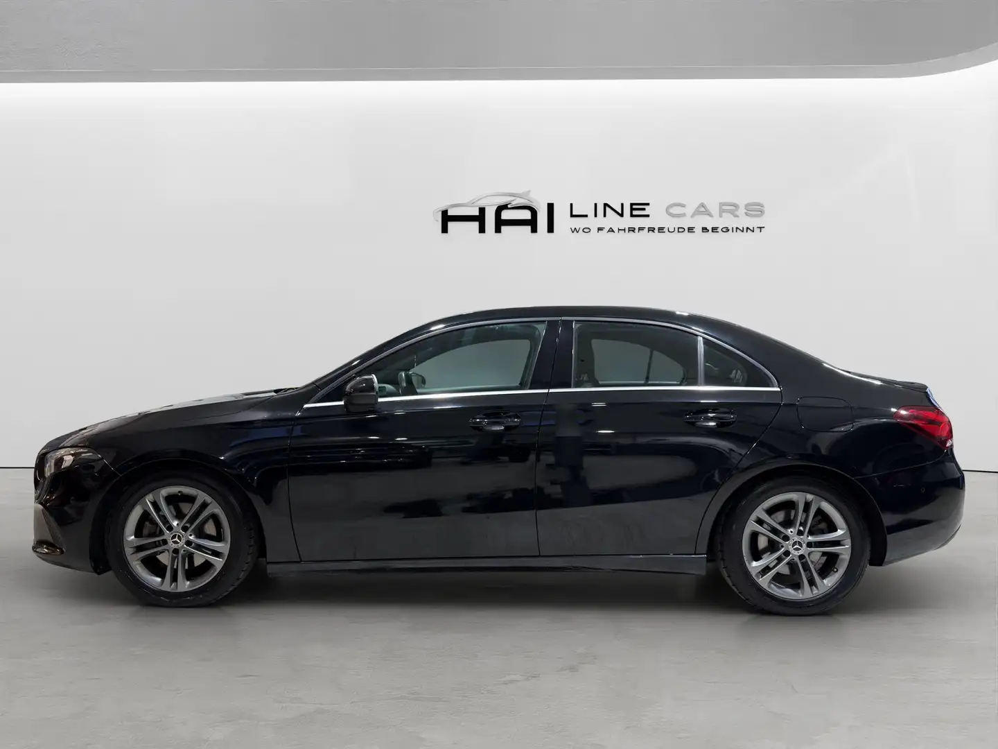 Mercedes-Benz A 200 A 200 Limousine | Kamera | PDC | LED | MBUX | Navi Schwarz - 2