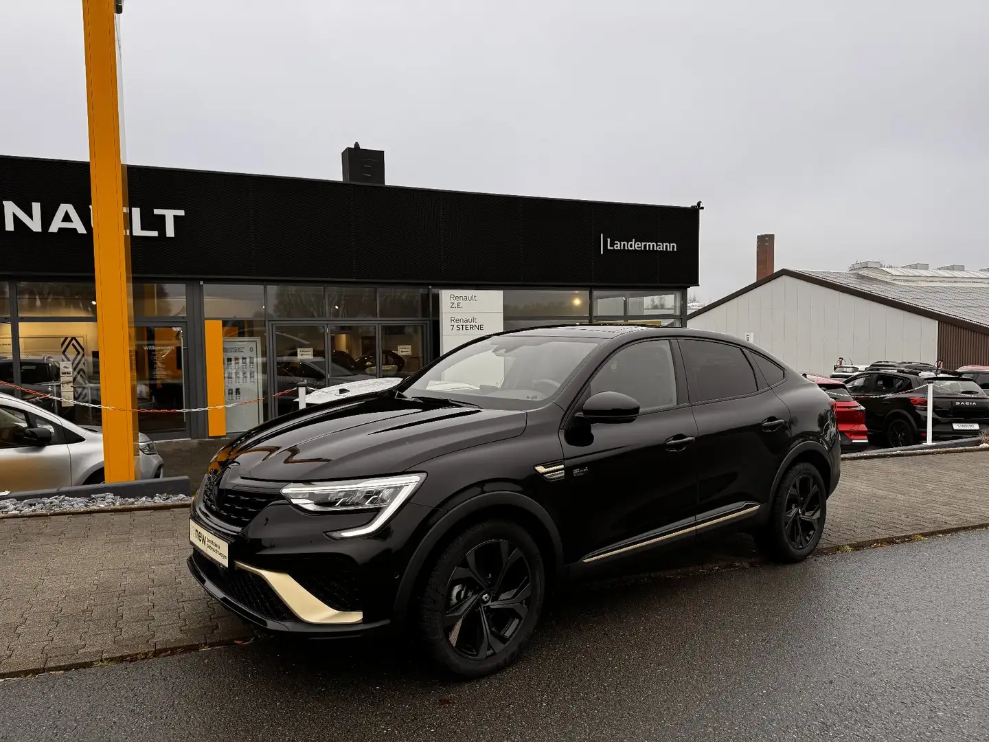 Renault Arkana E-TECH engineered hybrid 145 Schwarz - 2