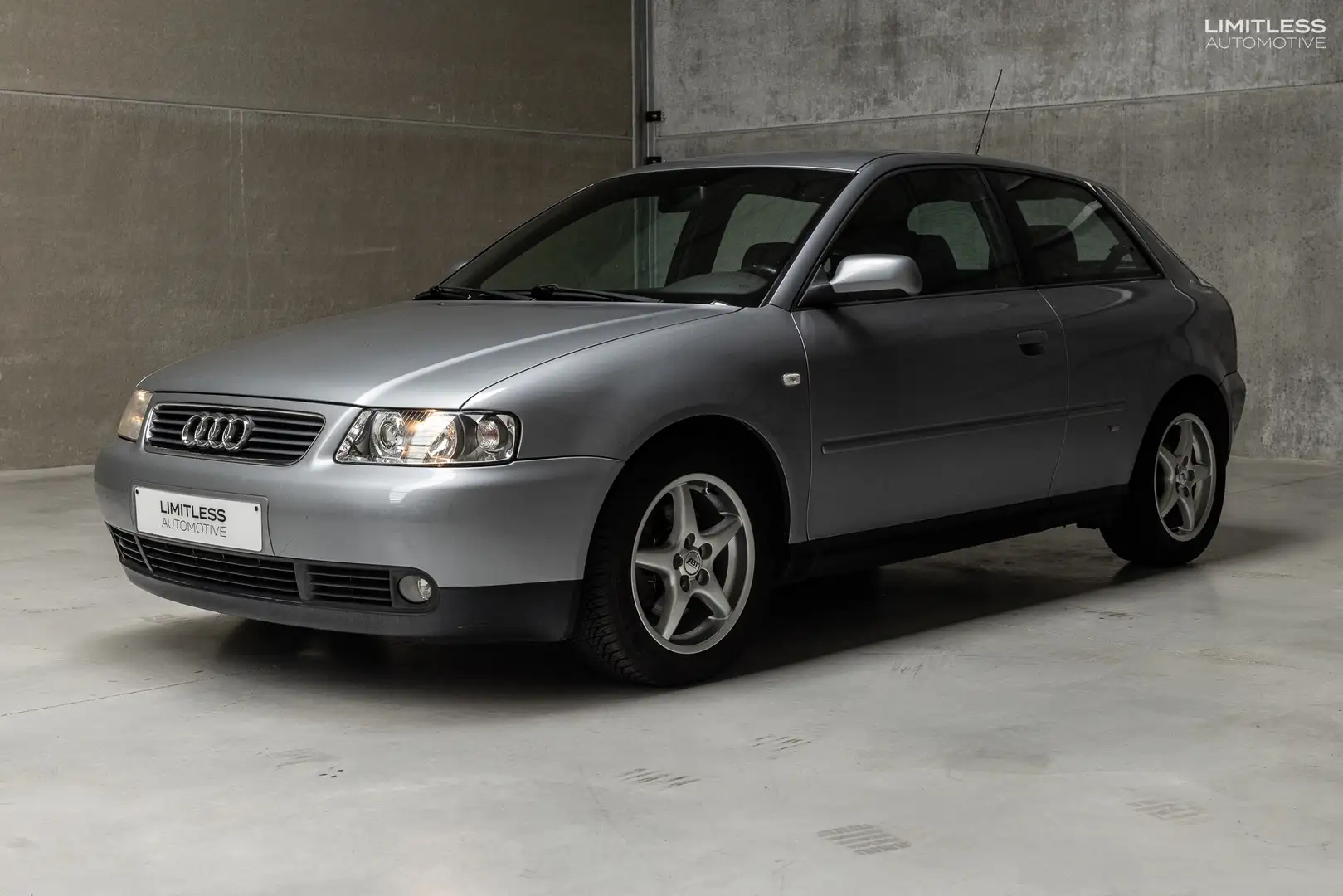 Audi A3 A3 1.9 TDI S Line Gris - 1
