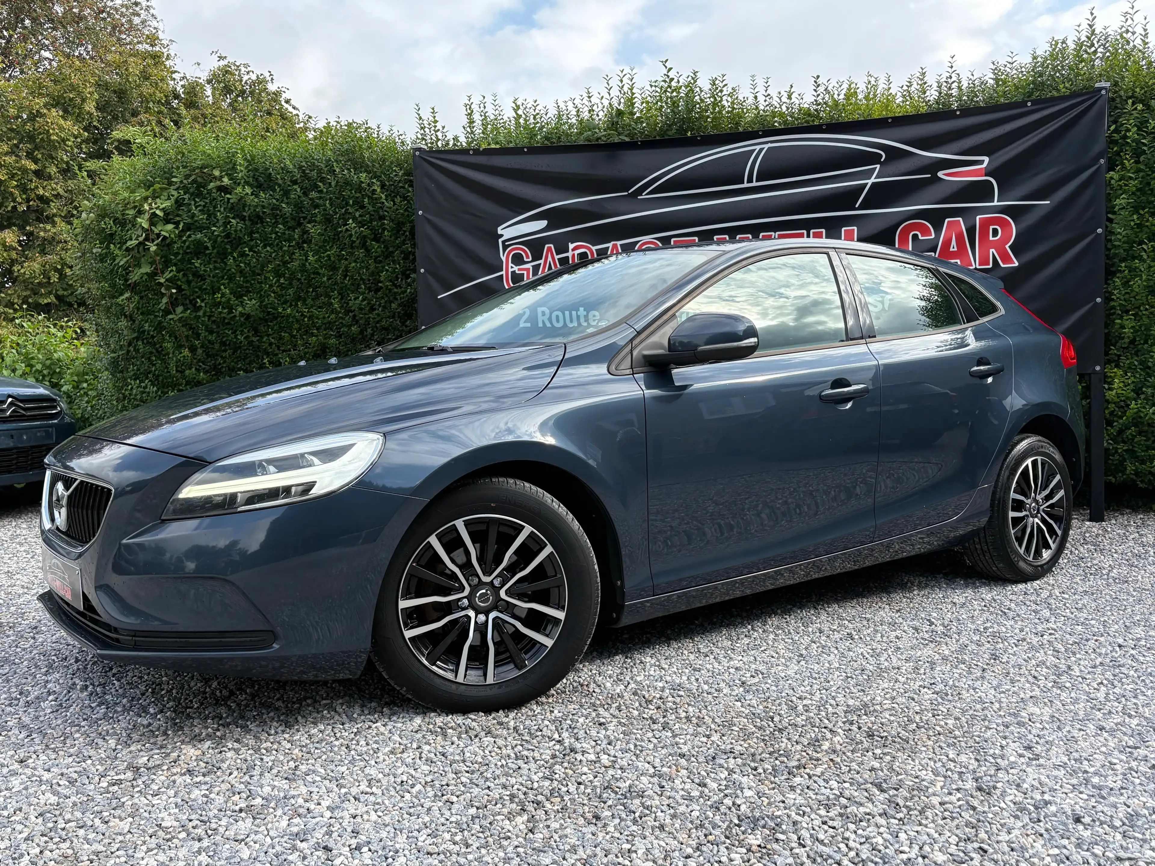 Volvo V40 Facelift-2.0d-88kw-Euro6b-Cuir-Led-Gps-Cruise Control-Attache Remorque...Garantie 12mois!
