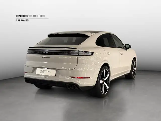 Porsche Cayenne view 5