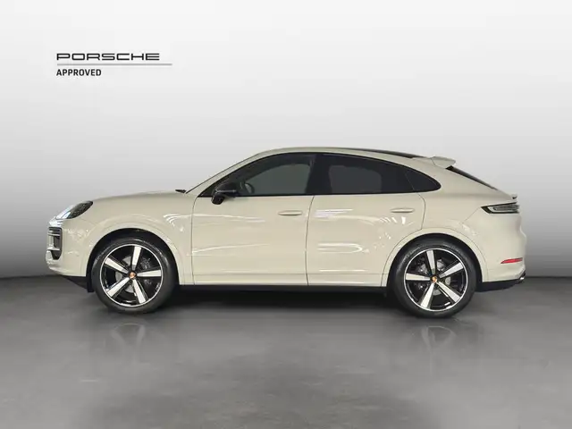 Porsche Cayenne view 2