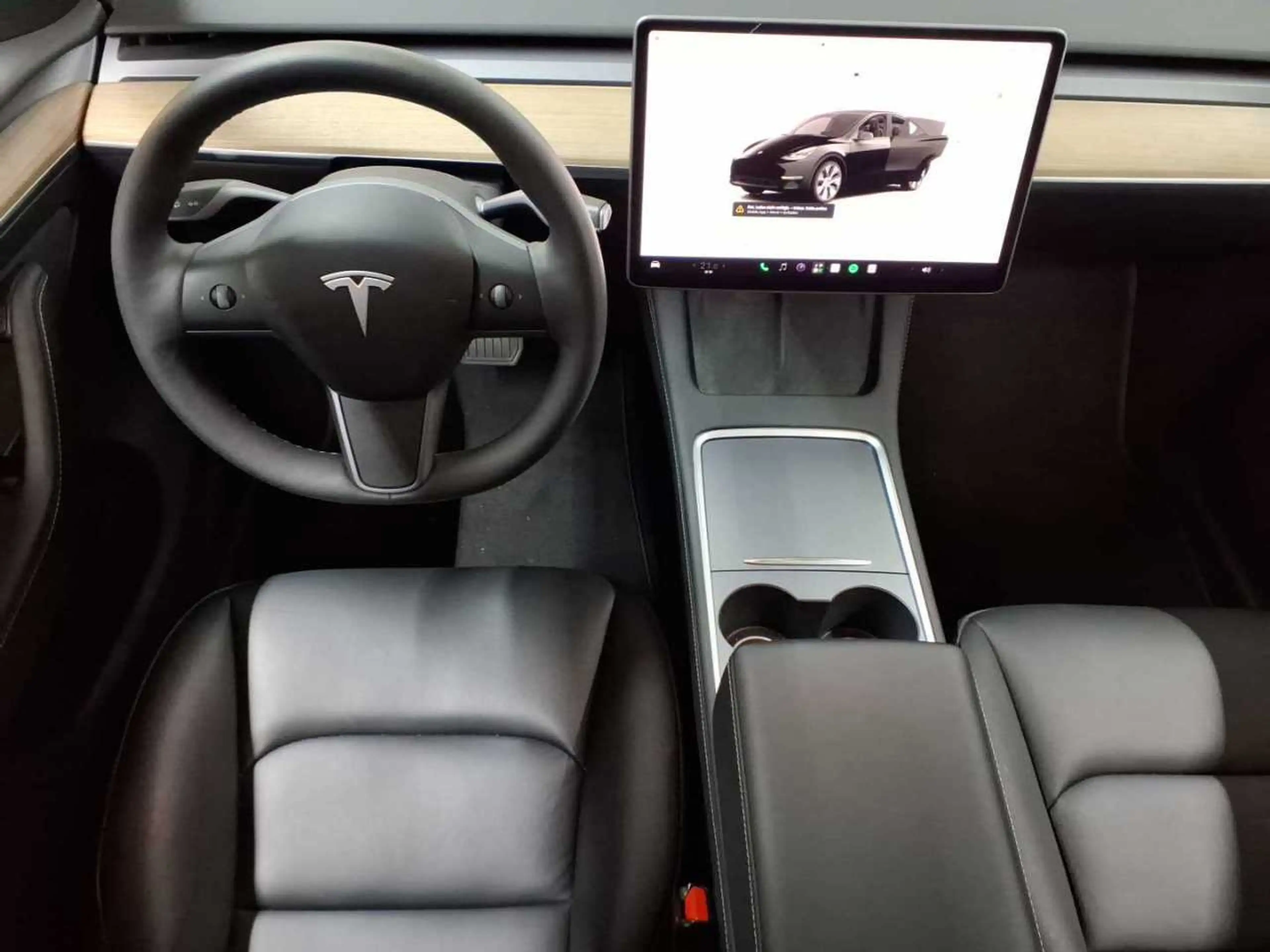 Tesla Model Y RWD — photo 10