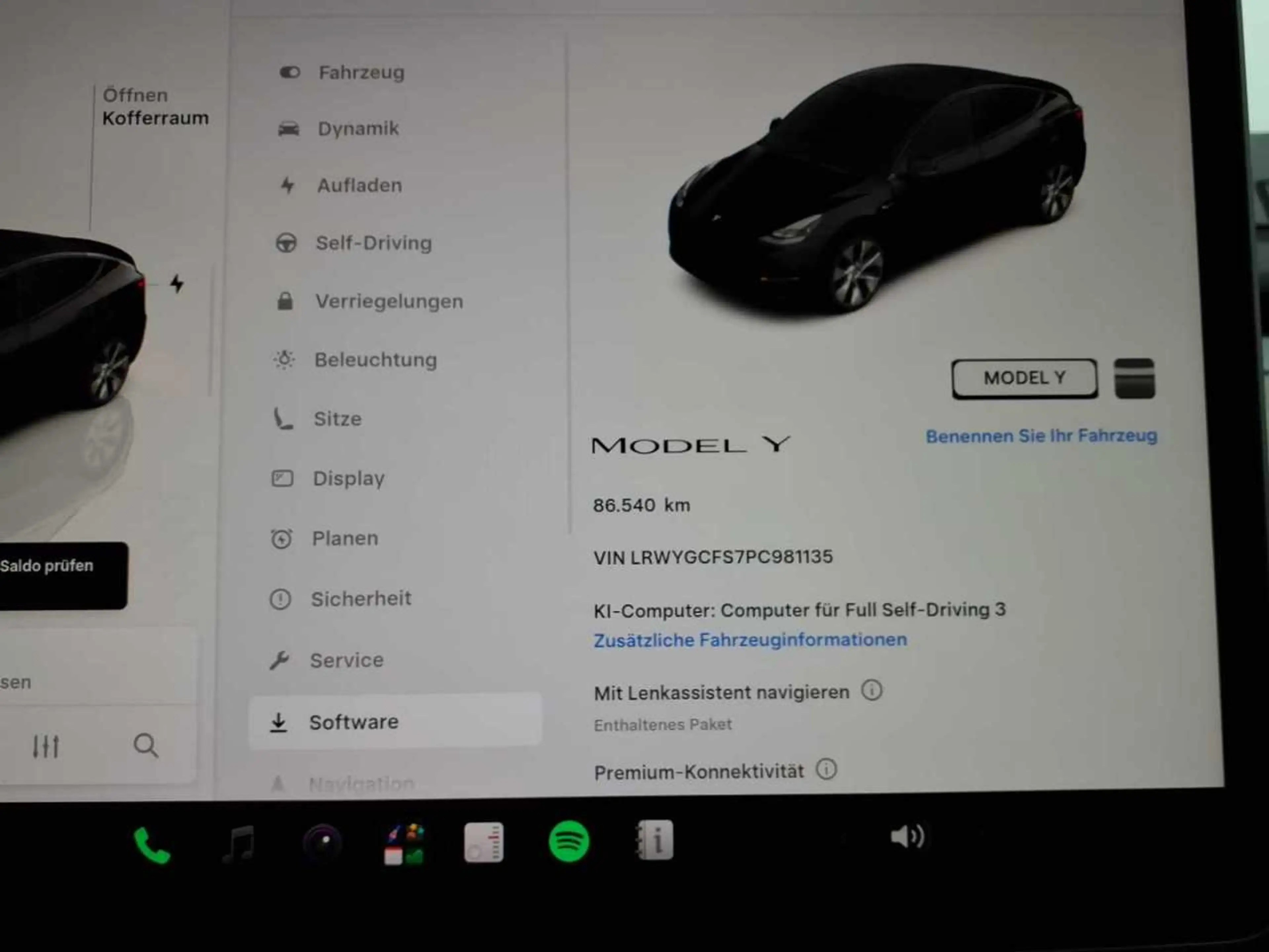 Tesla Model Y RWD — photo 11