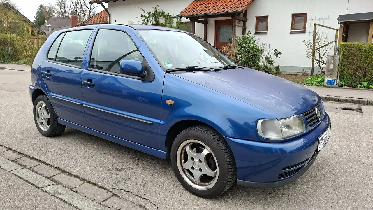 Volkswagen Polo 1,4i Automatik 5trg. Nebel SHZ 2AB TÜV10/28, foto 1