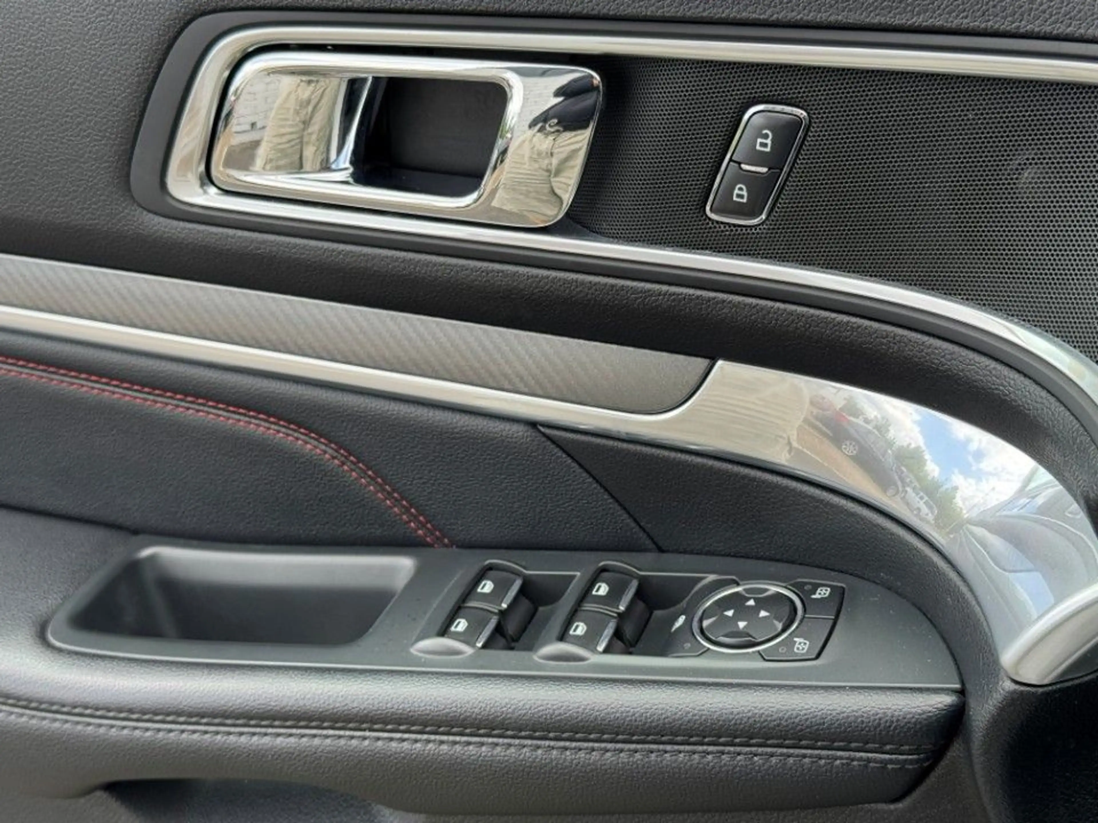 Ford Explorer 3.5 Ecoboost 4x4 Sport Leder PDC — photo 14