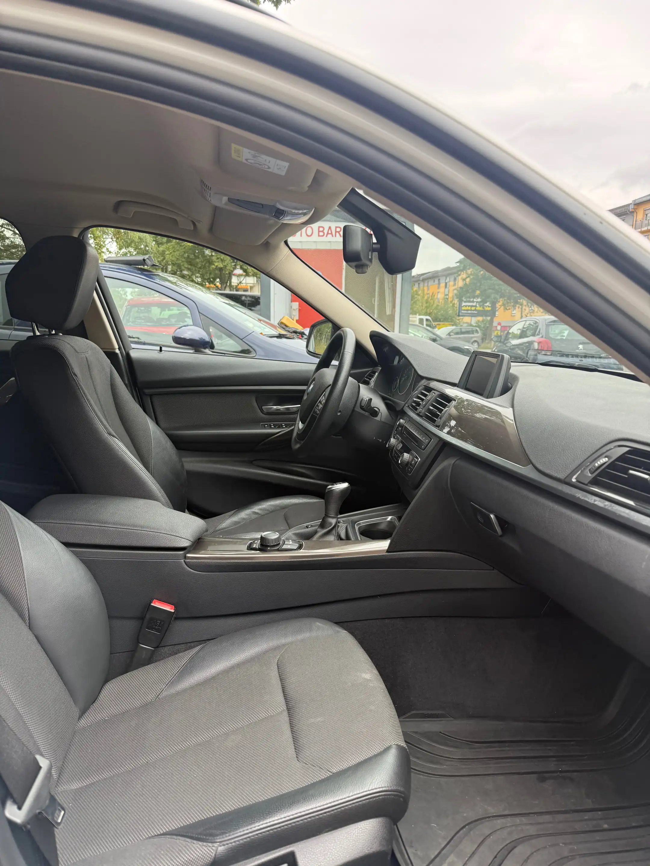 BMW 316 Touring — photo 13