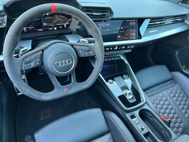 Audi RS3 view 11