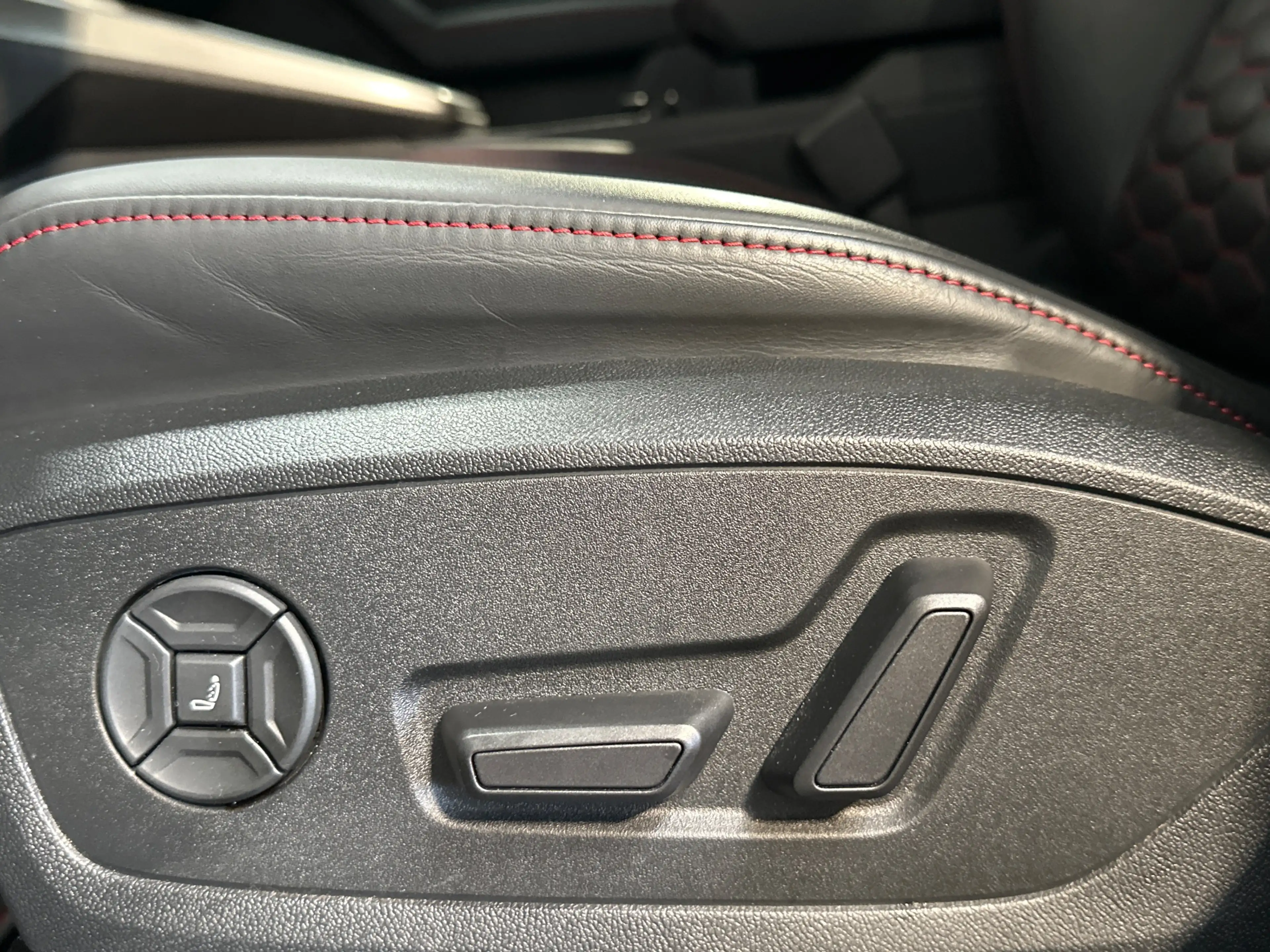 Audi RS3 SpB 2.5 TFSI Qu NAV+LED+ACC+HEADUP+KAM+B&O+1HD — photo 10