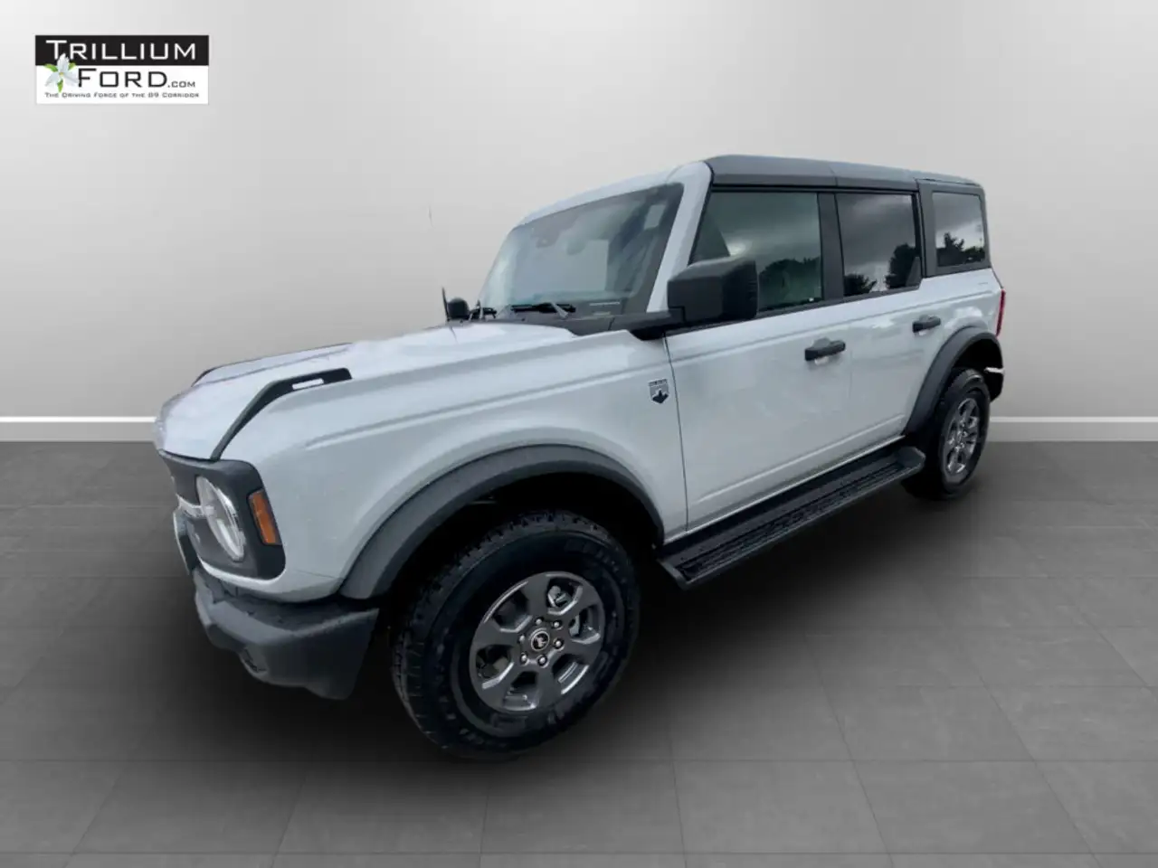 Ford Bronco photo Ford Bronco