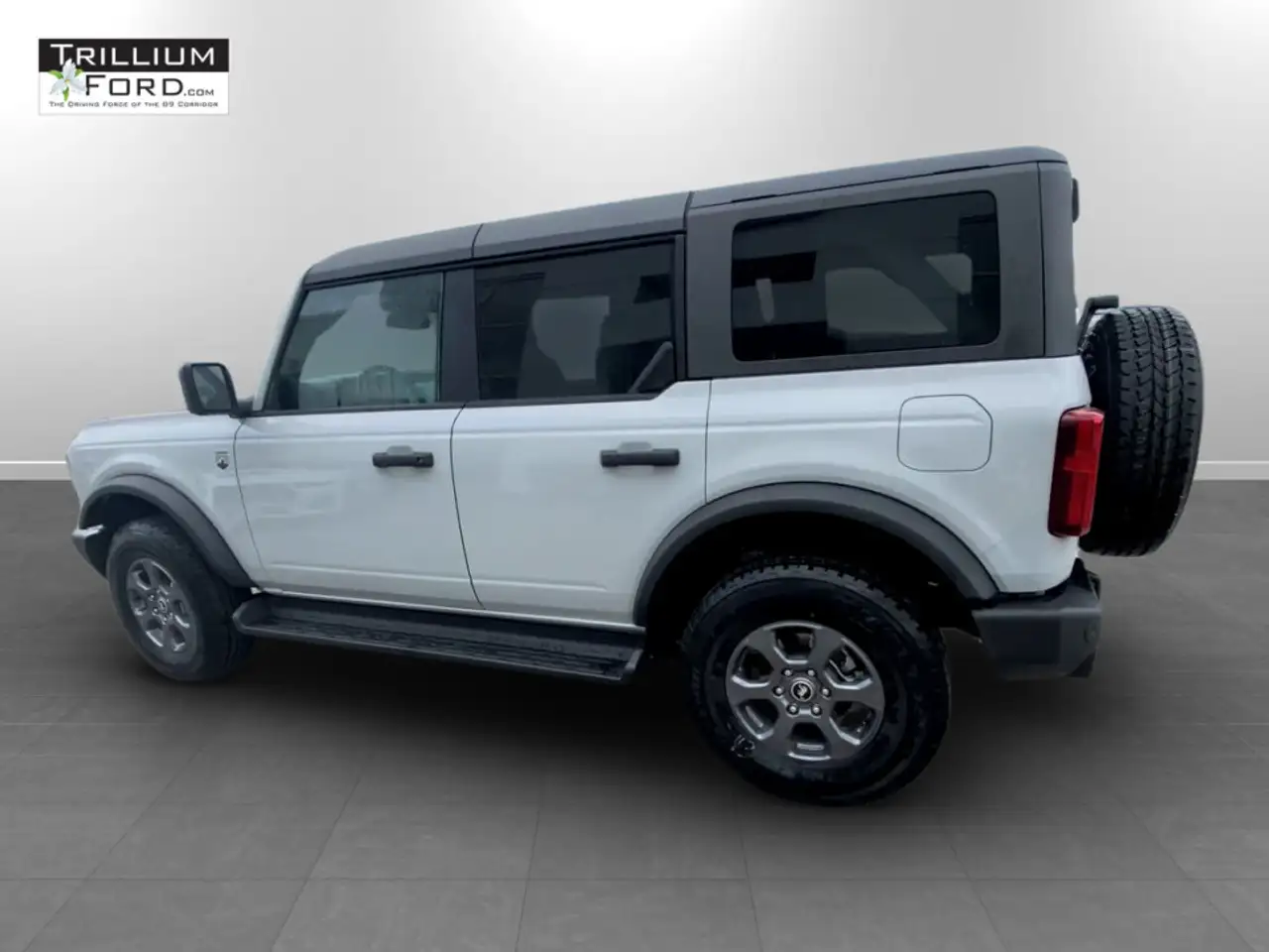 Ford Bronco photo Ford Bronco