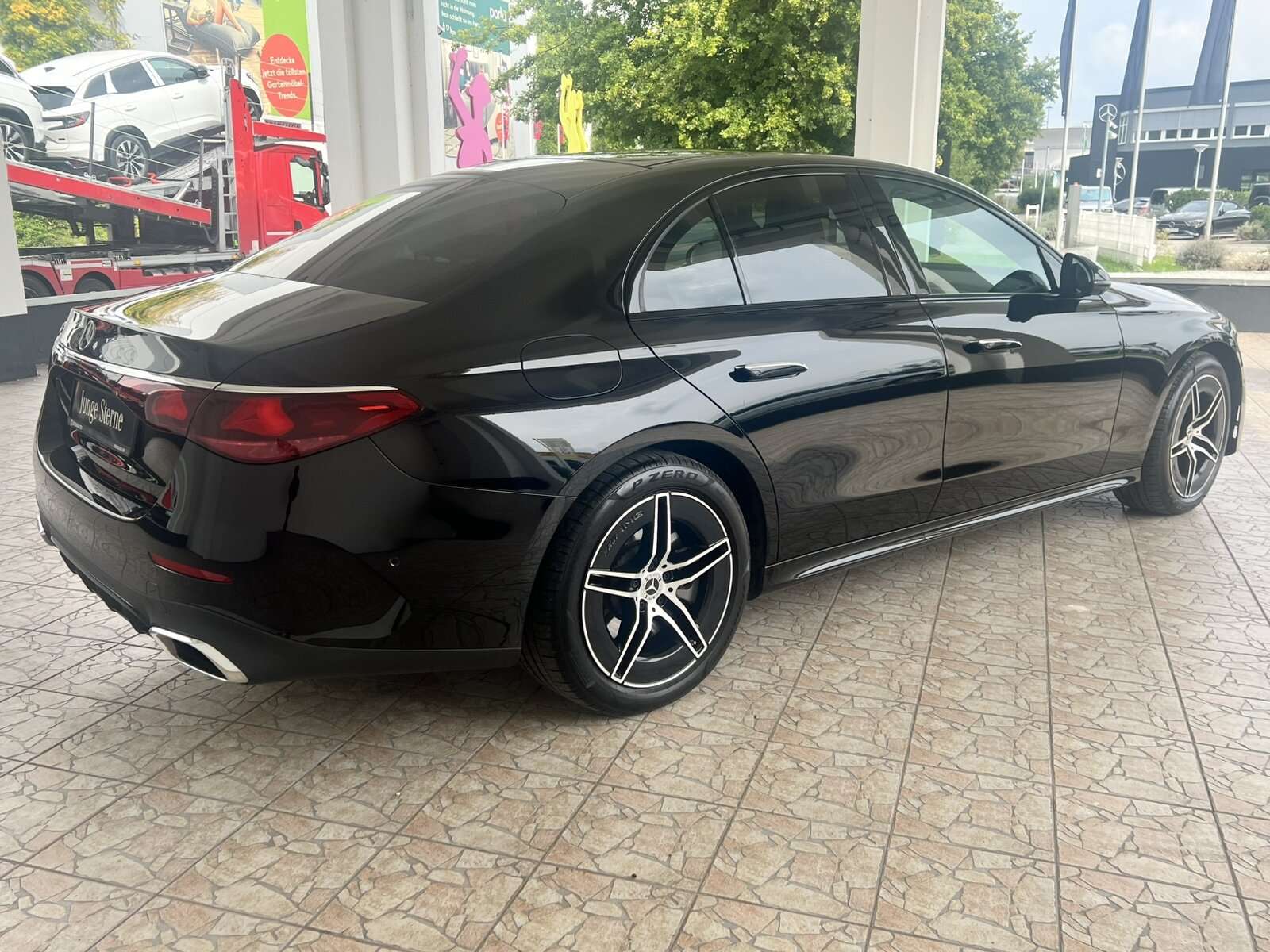 Mercedes-Benz E 300