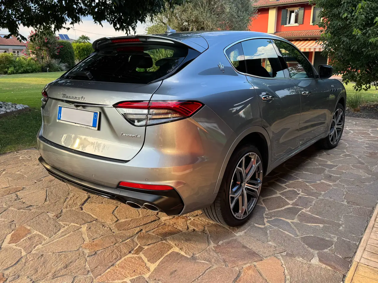 Maserati Levante 2021