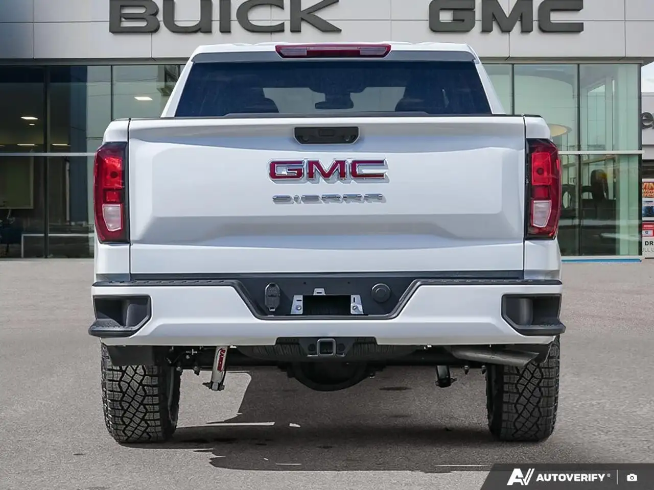 GMC Sierra 1500 photo GMC Sierra 1500