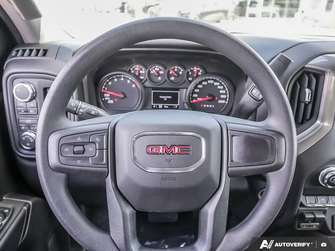 GMC Sierra 1500 photo GMC Sierra 1500
