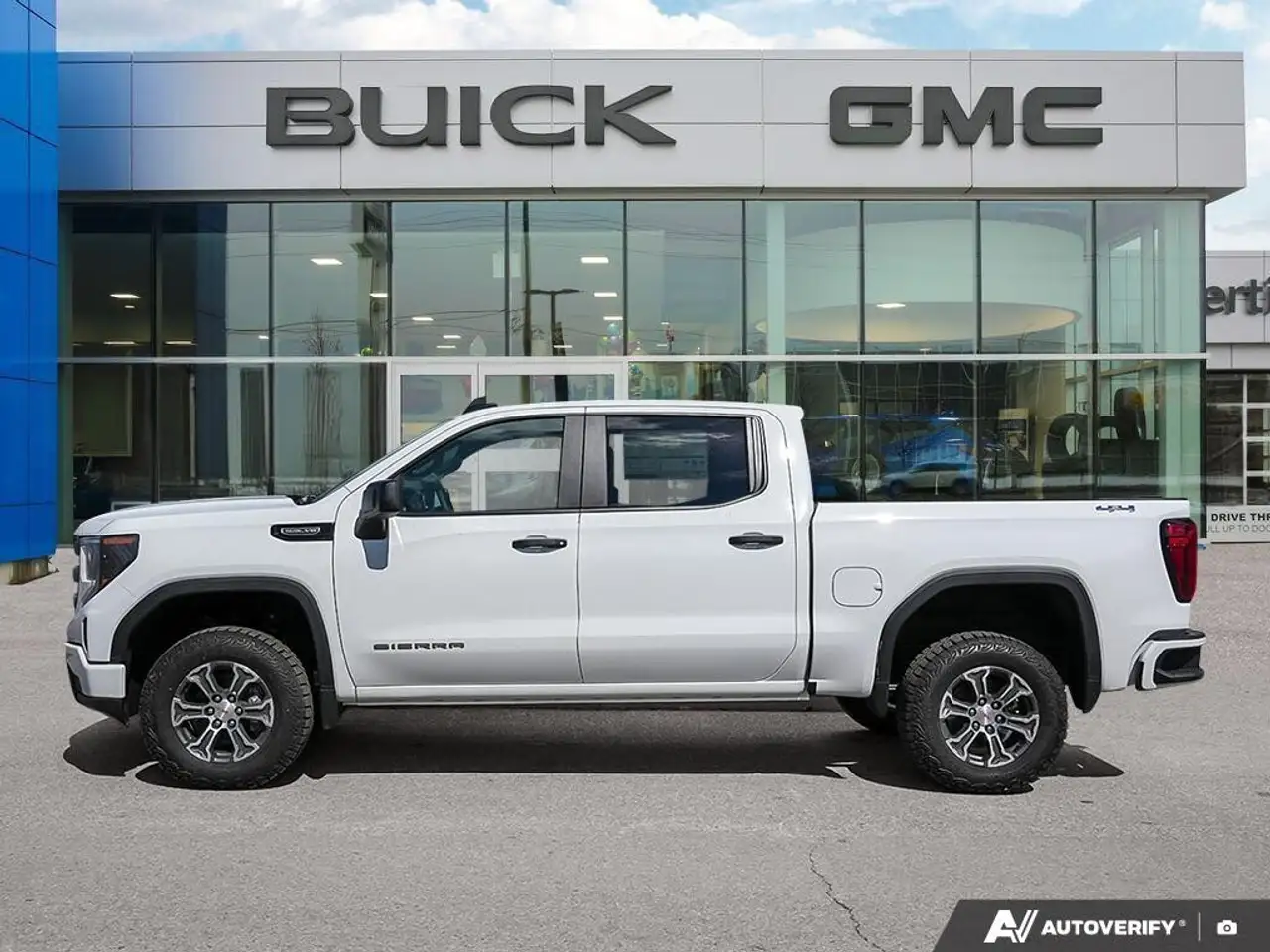 GMC Sierra 1500 photo GMC Sierra 1500