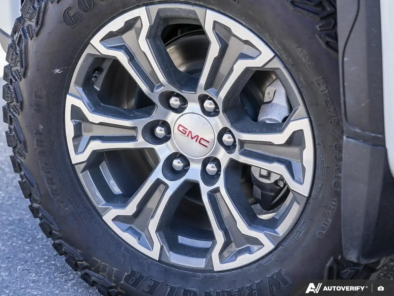 GMC Sierra 1500 photo GMC Sierra 1500