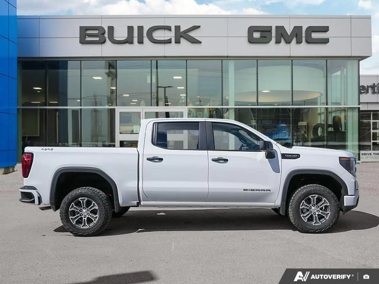 GMC Sierra 1500 photo GMC Sierra 1500