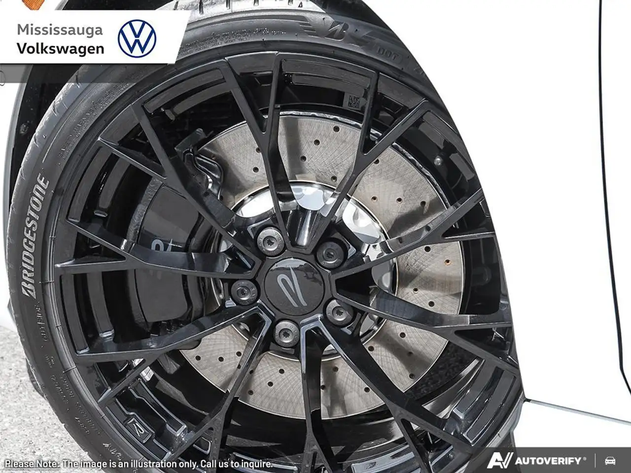 Volkswagen Golf R photo Volkswagen Golf R