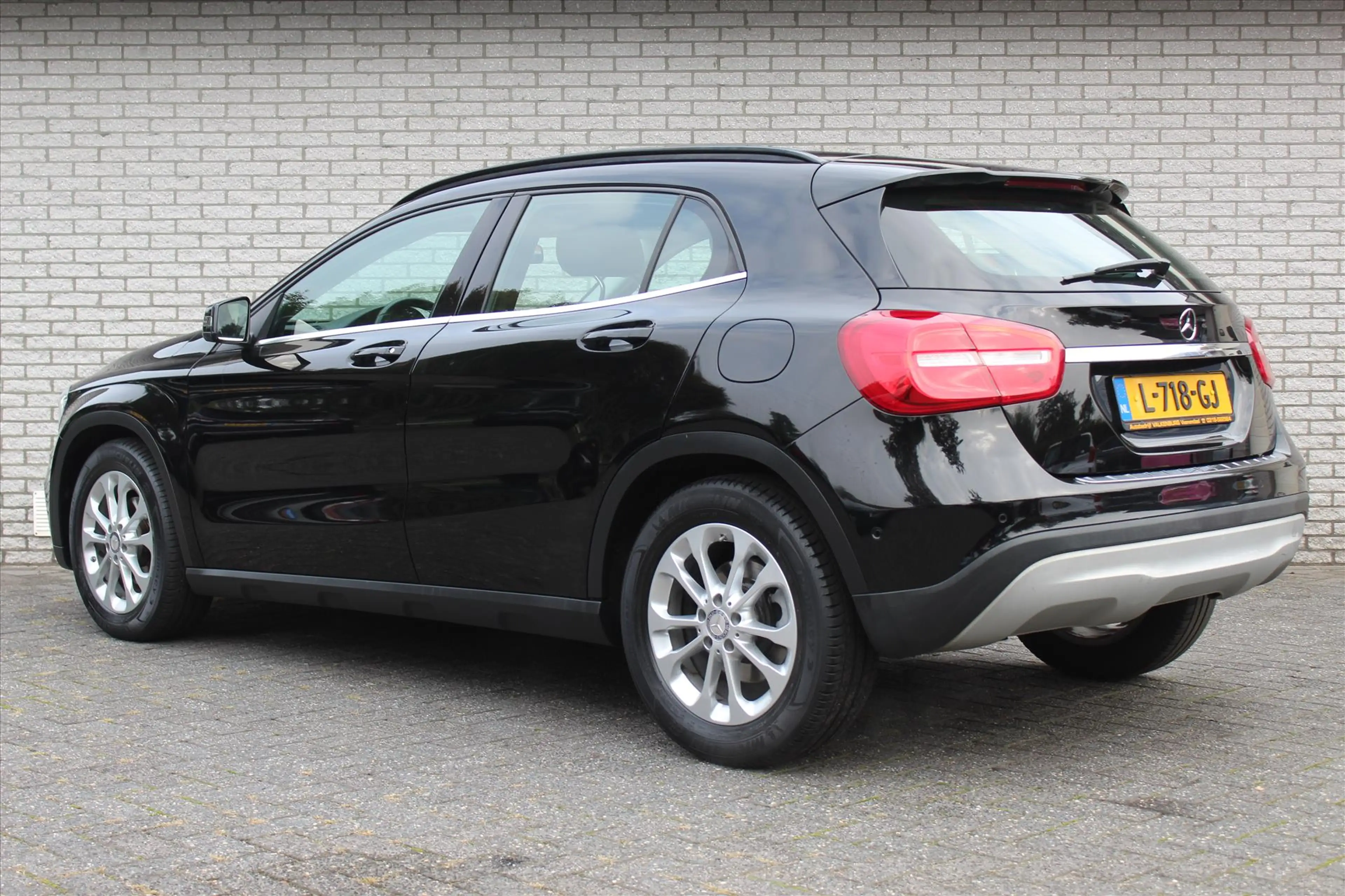 Mercedes-Benz GLA 180 Premium | NAVI | Stoelverwaming | Parkeersensoren — photo 19