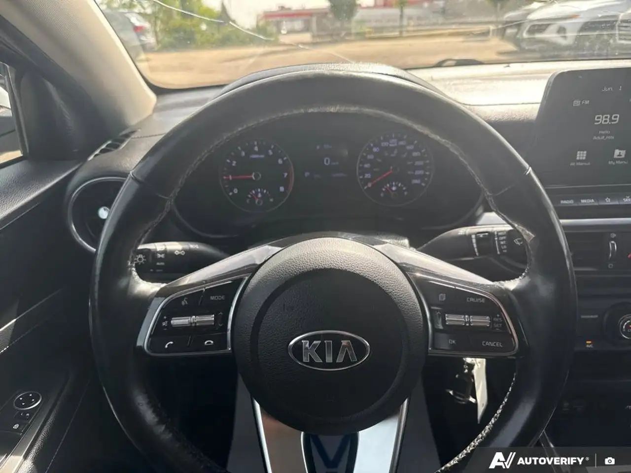 Kia Forte снимка Kia Forte