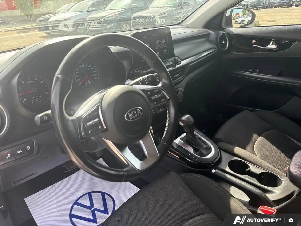 Kia Forte снимка Kia Forte