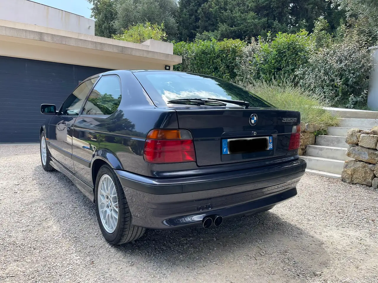 BMW 323i Ti, foto 5