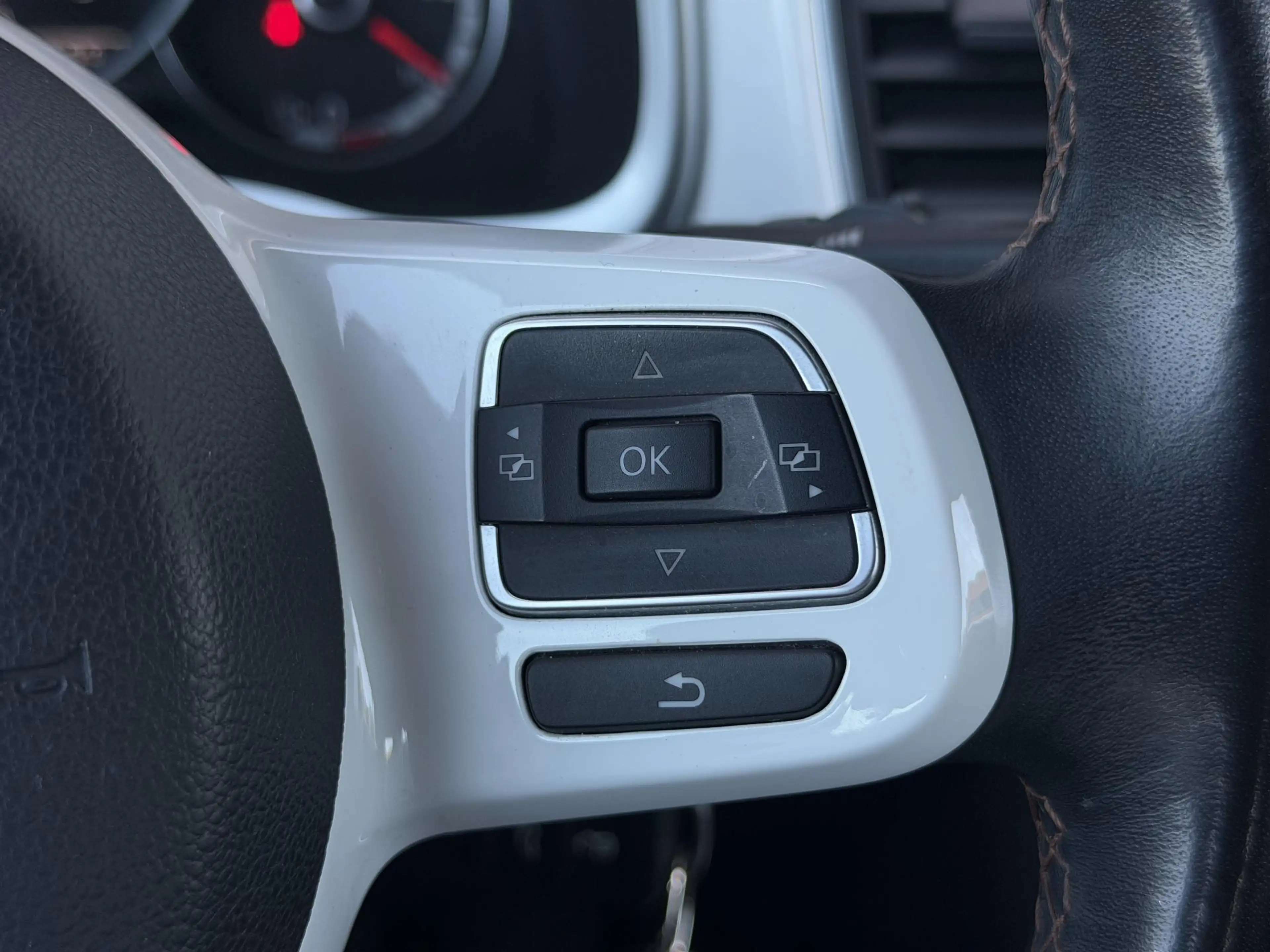 Volkswagen Beetle Cabriolet 1.2 TSI Design LED | Cruise | Stoelvw — photo 15