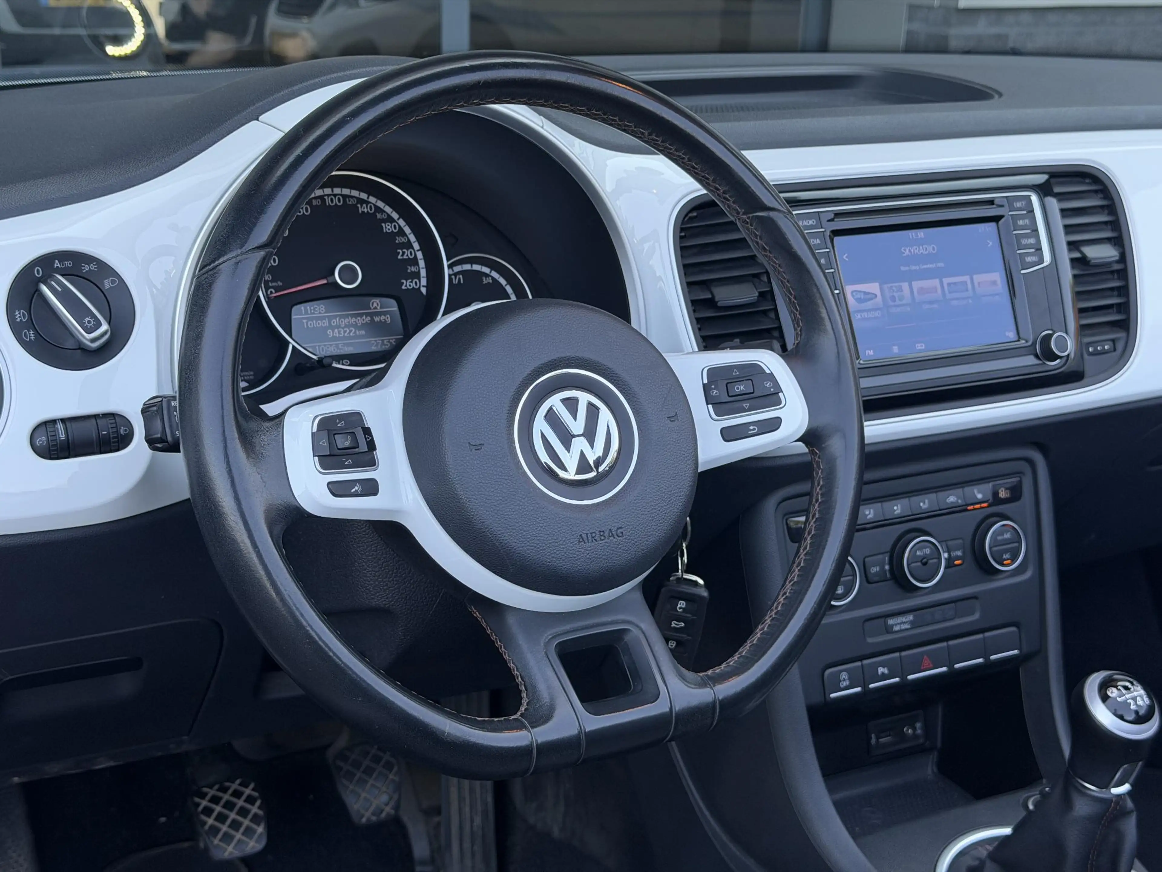 Volkswagen Beetle Cabriolet 1.2 TSI Design LED | Cruise | Stoelvw — photo 13