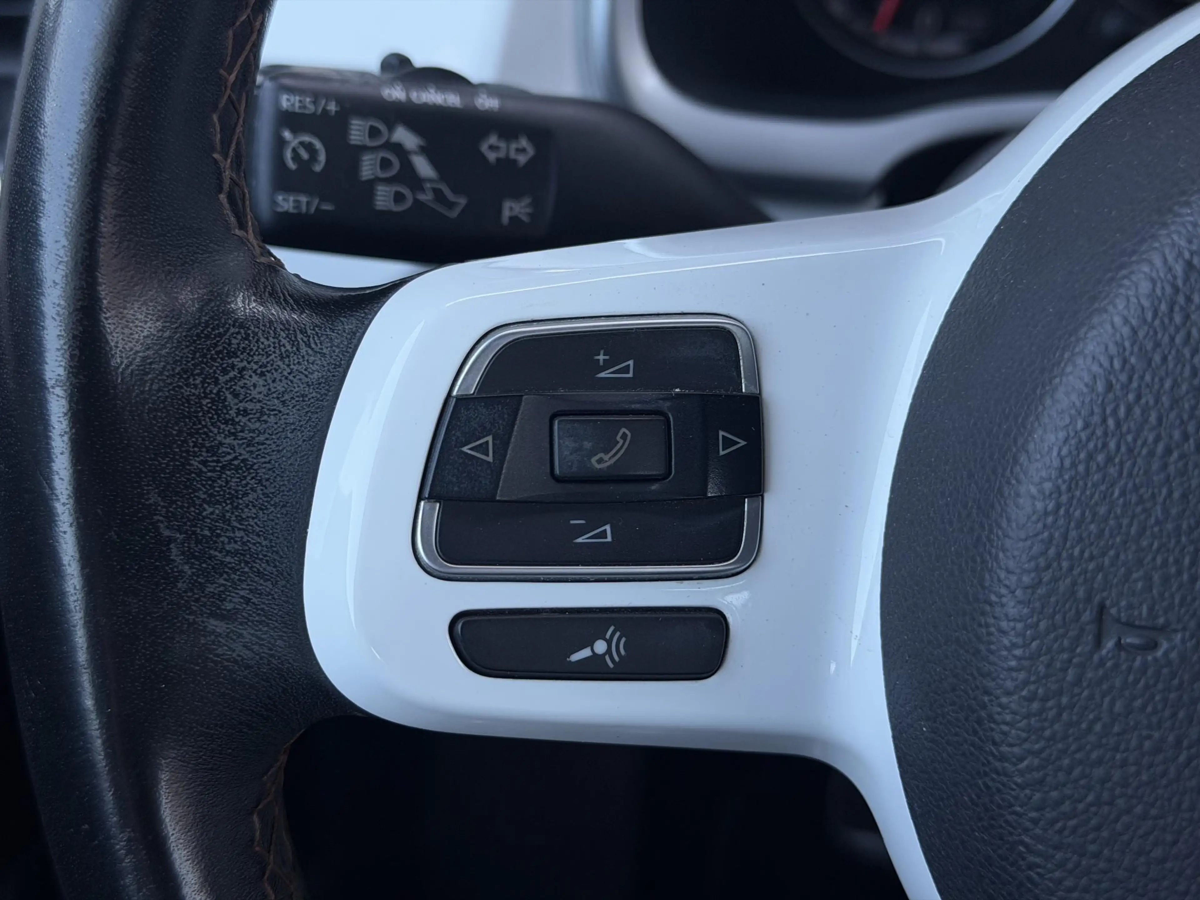 Volkswagen Beetle Cabriolet 1.2 TSI Design LED | Cruise | Stoelvw — photo 14
