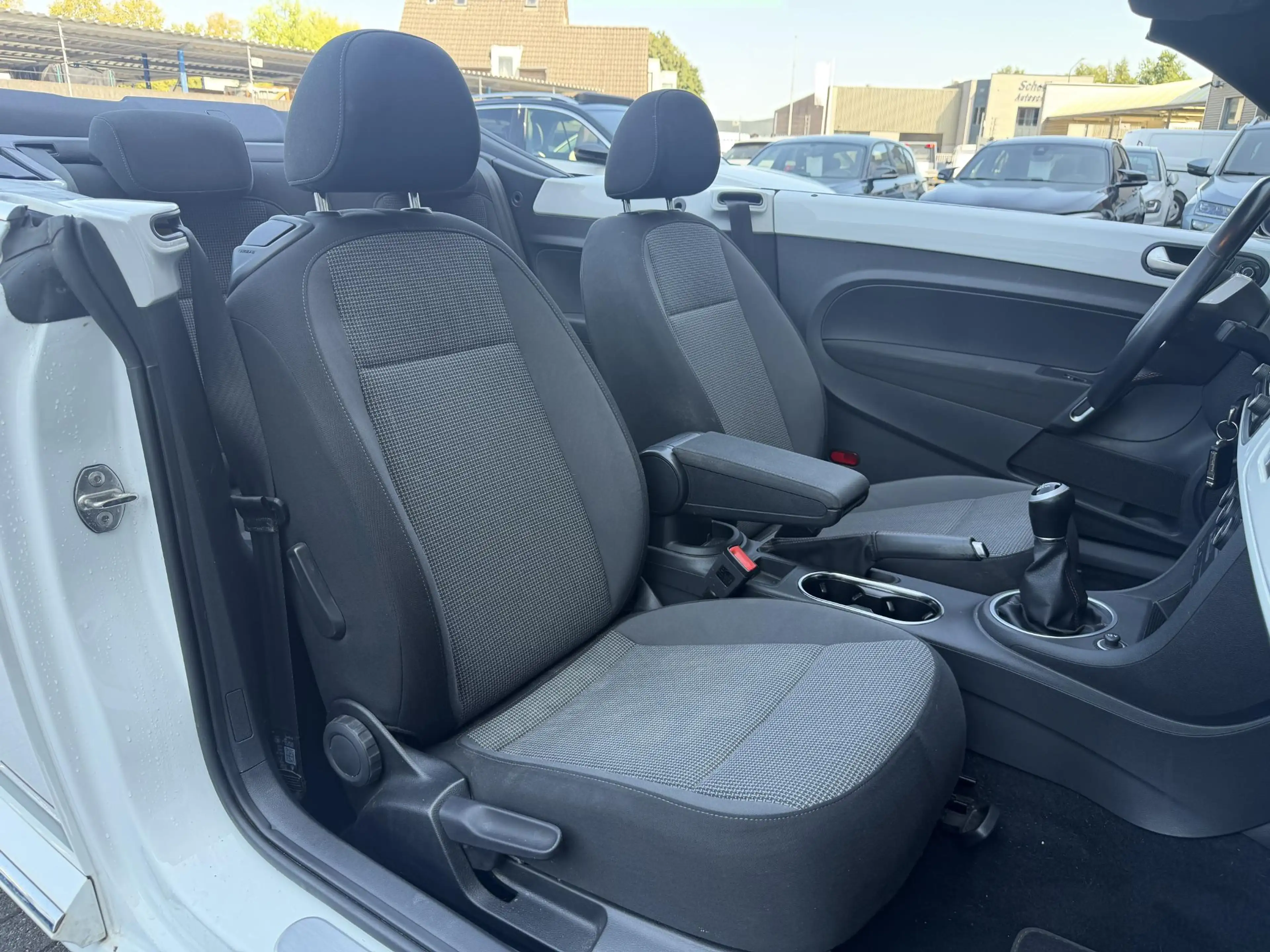 Volkswagen Beetle Cabriolet 1.2 TSI Design LED | Cruise | Stoelvw — photo 4