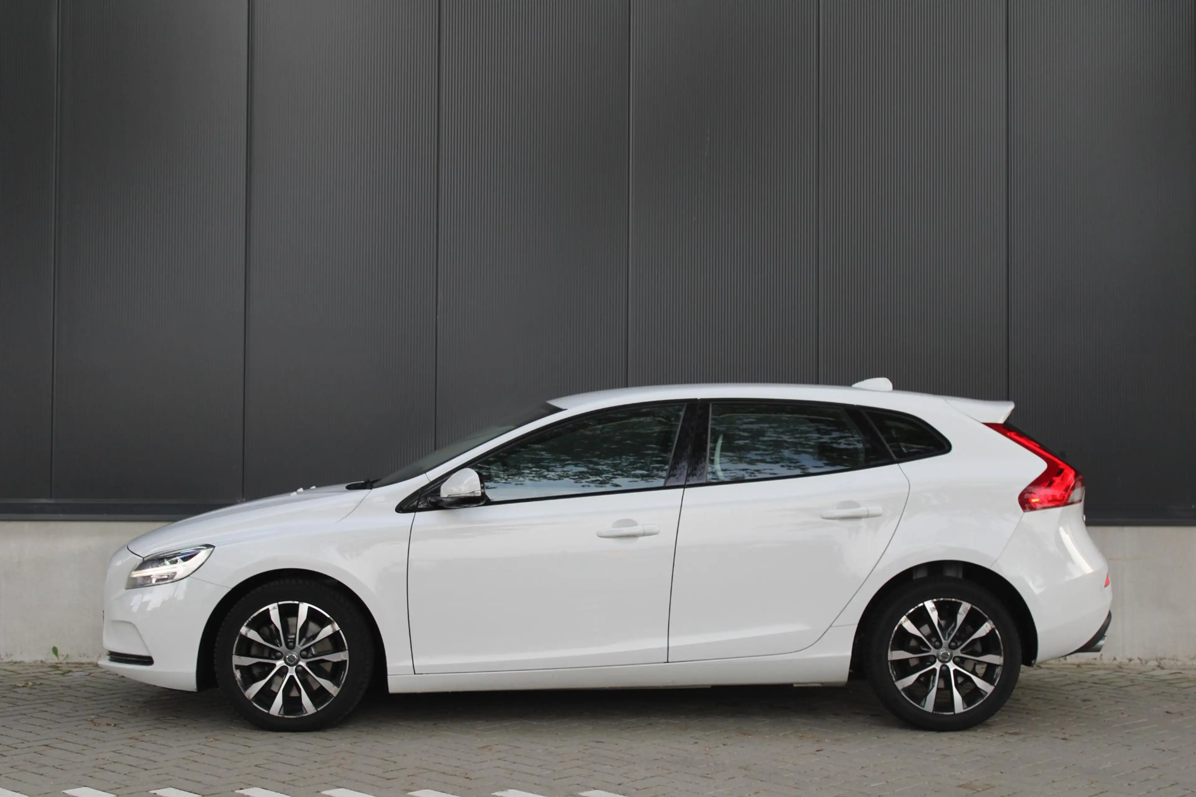 Volvo V40 1.5 T3 Dynamic Edition | Led Koplampen | Sensus Na — photo 13