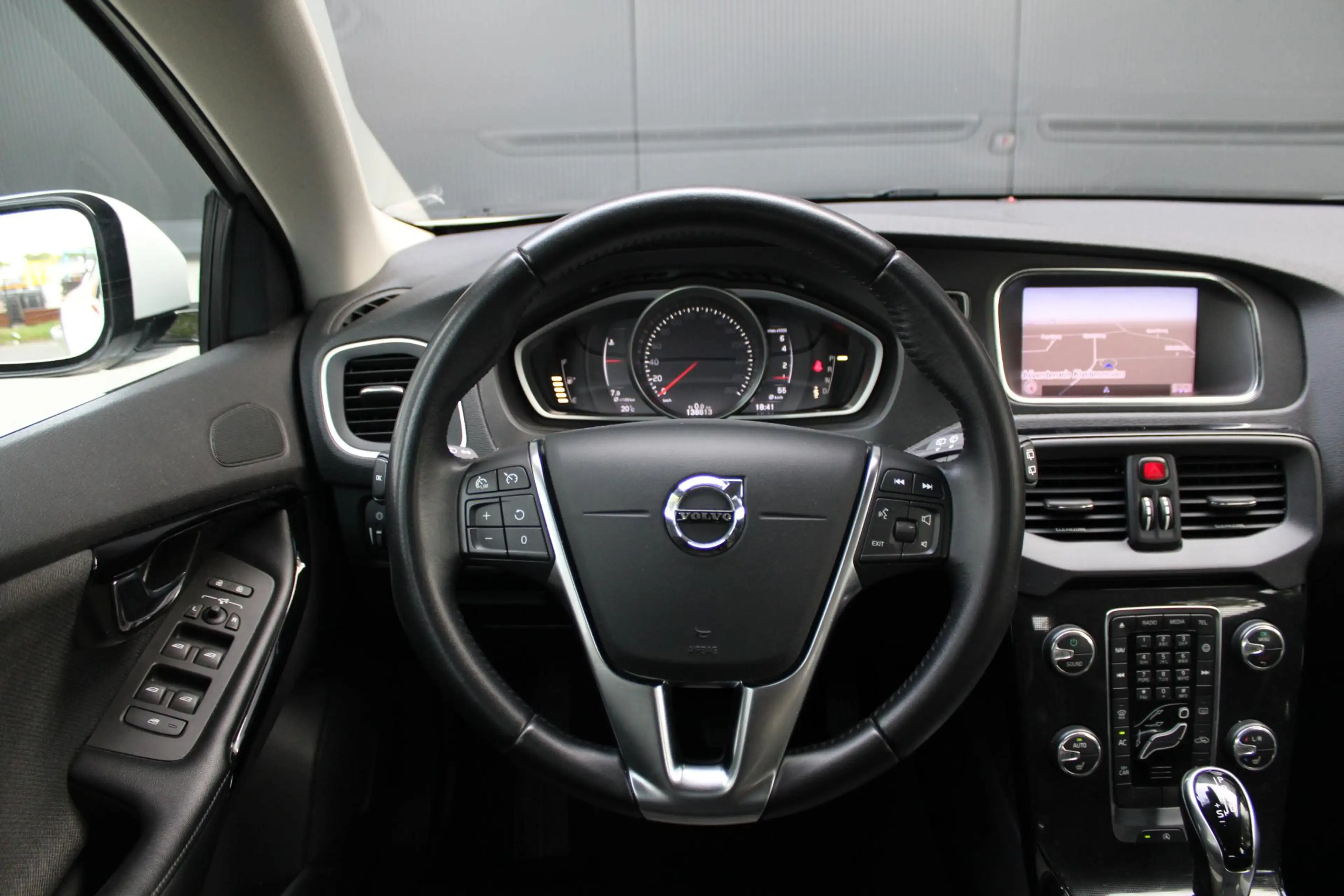 Volvo V40 1.5 T3 Dynamic Edition | Led Koplampen | Sensus Na — photo 5