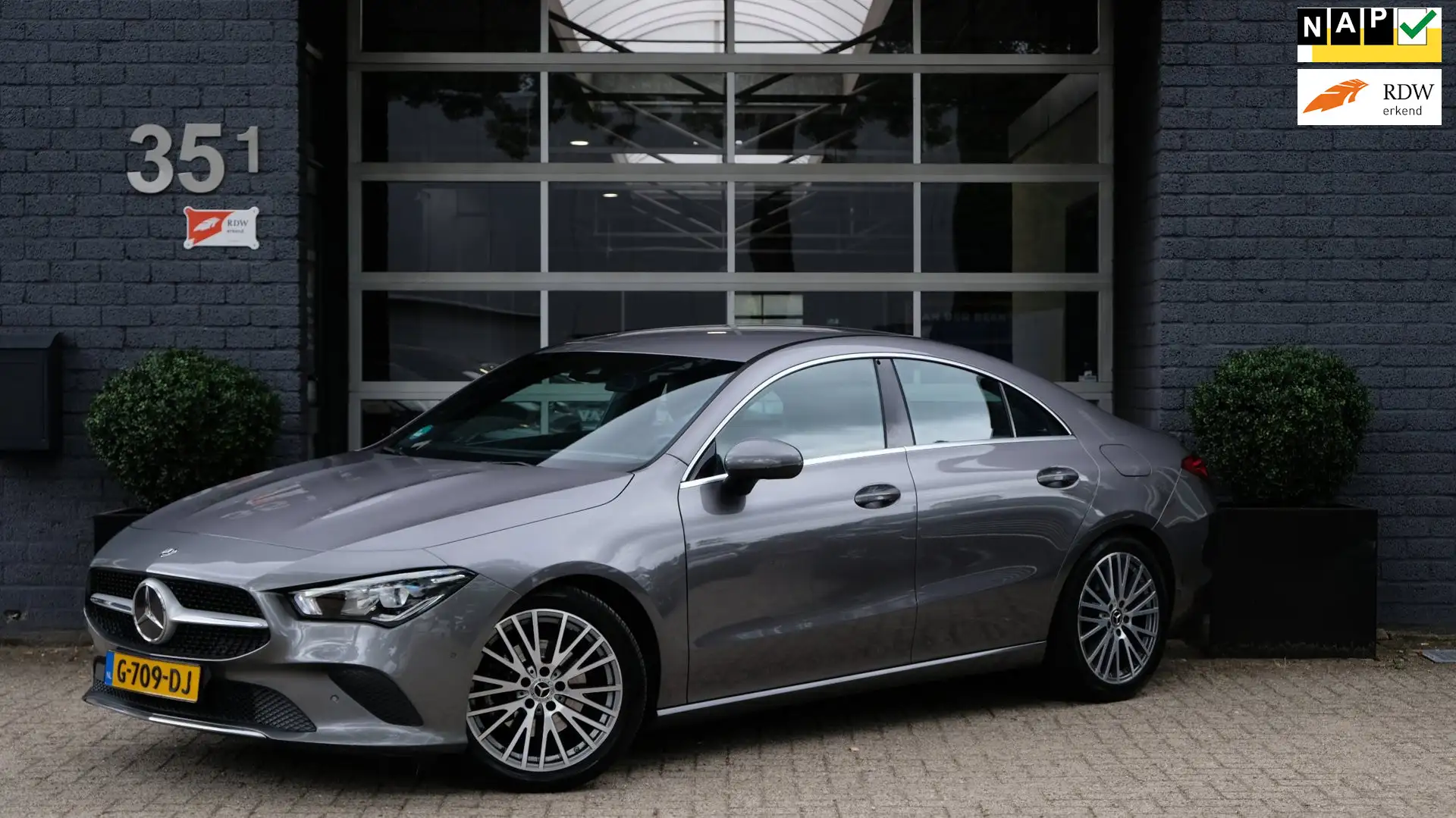 MERCEDES-BENZ Cla