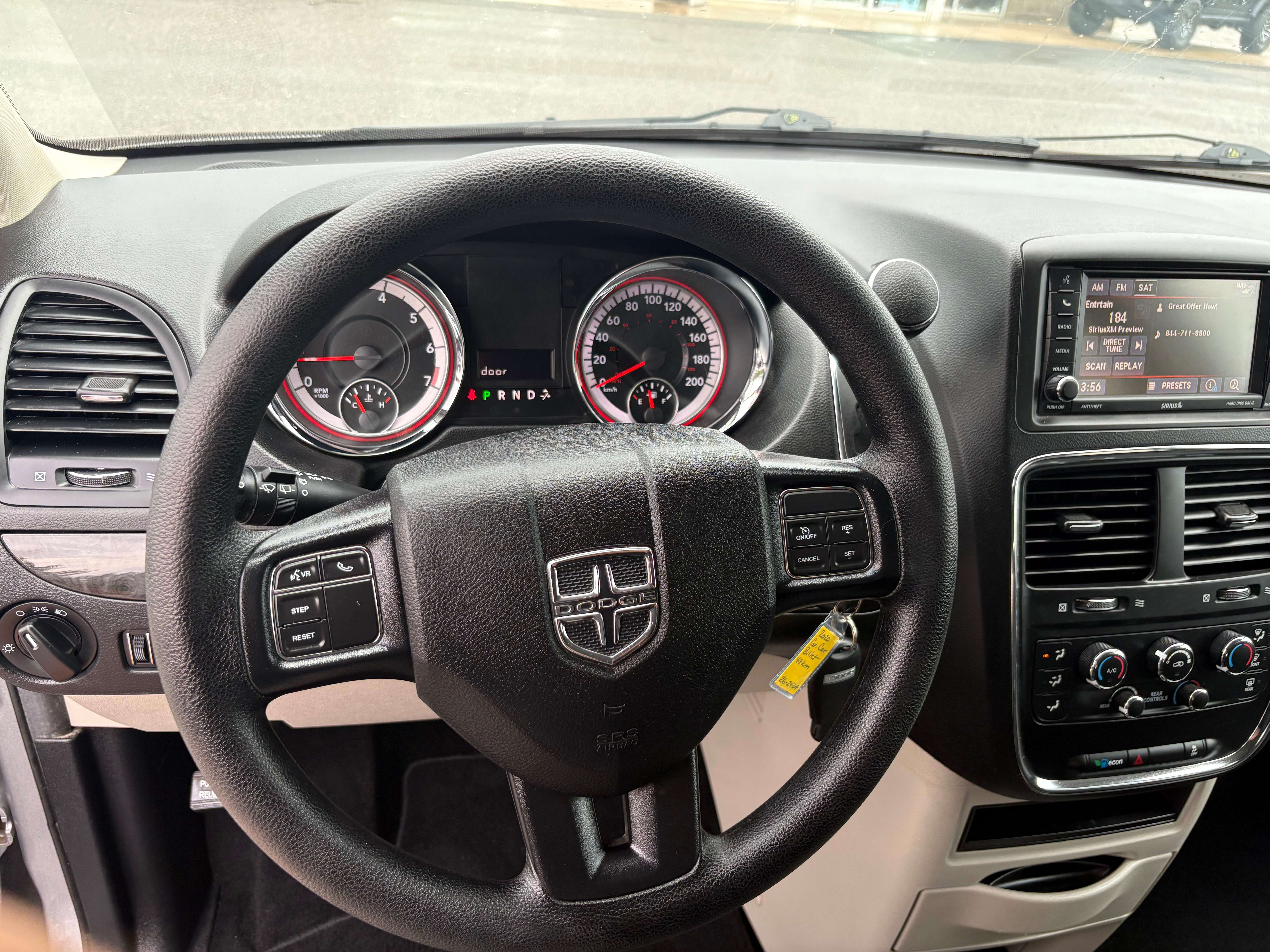 2020 Dodge Grand Caravan SXT - cruise control - hands free — снимка 1